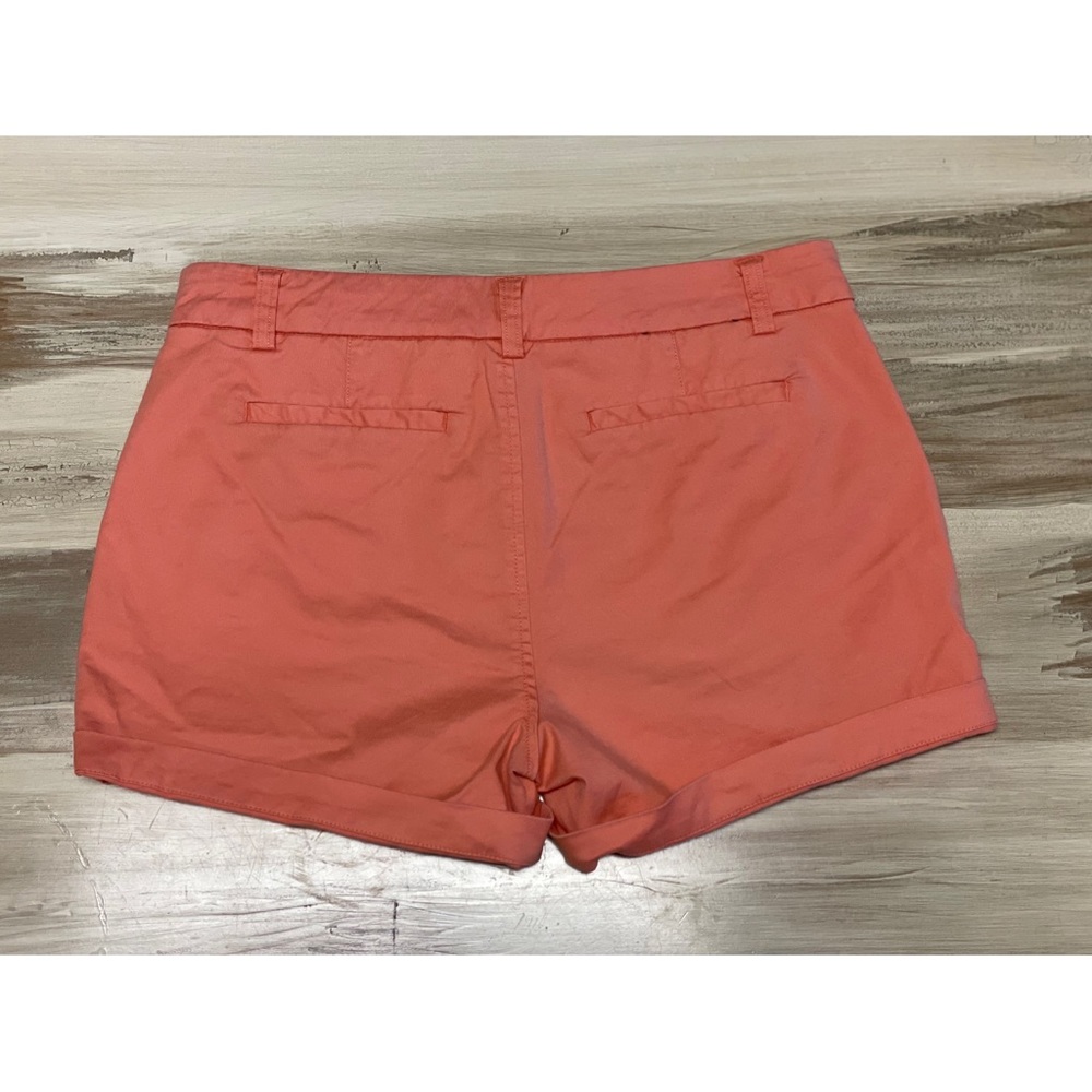 Saks Fifth Avenue 5th Ave Short Coral Size 8 - Picture 4 of 4